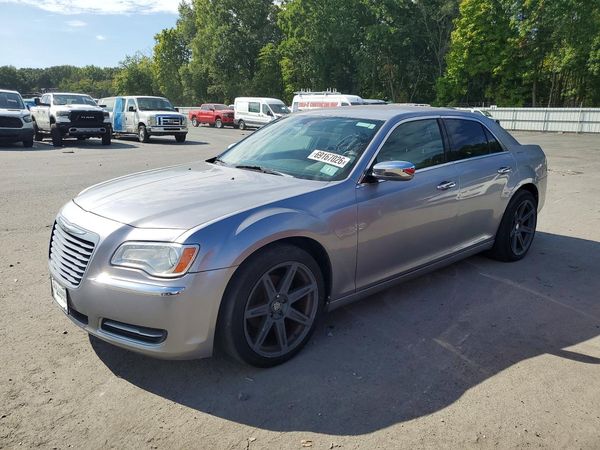 2013 CHRYSLER 300 Base/Limited