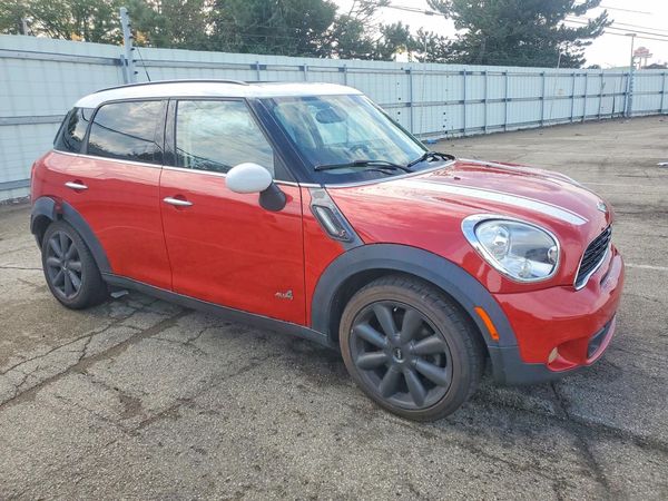 2013 MINI COOPER — Passenger 3/4