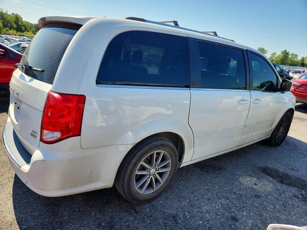 2017 DODGE GRAND CARAVAN SXT