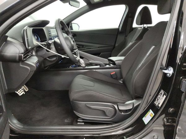 2026 HYUNDAI ELANTRA — DENT
