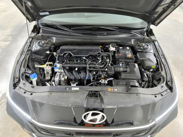 2026 HYUNDAI ELANTRA — Engine bay