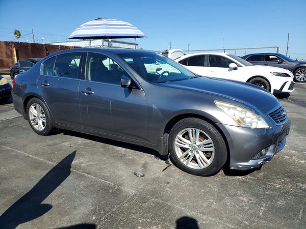 2012 INFINITI G37 — Passenger 3/4