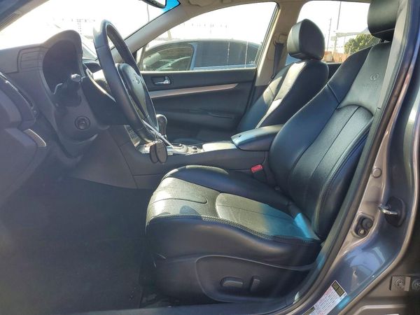 2012 INFINITI G37 — DENT