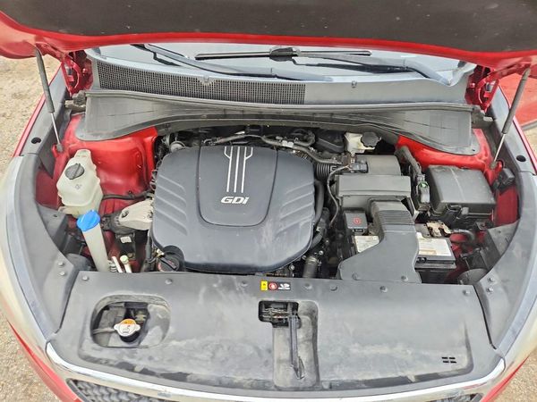 2016 KIA SORENTO L / LX — Engine bay