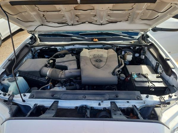 2021 TOYOTA TACOMA — Engine bay