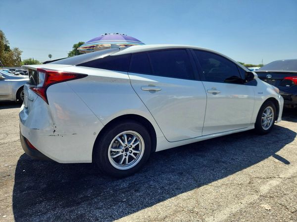 2019 TOYOTA PRIUS L/LE/XLE/LTD.