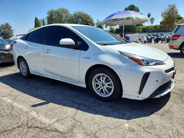 2019 TOYOTA PRIUS L/LE/XLE/LTD.