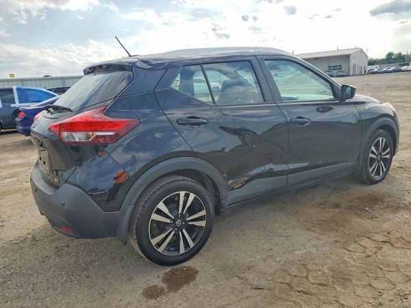 2020 NISSAN KICKS