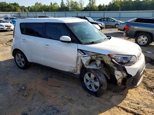 2019 KIA SOUL — Passenger 3/4