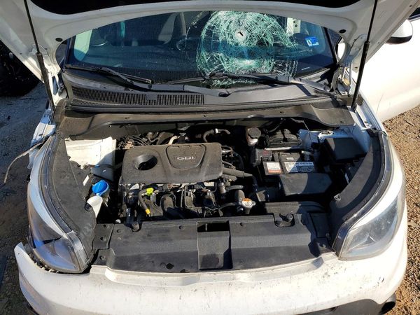 2019 KIA SOUL — Engine bay