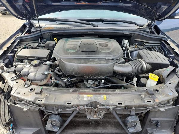 2021 JEEP GRAND CHEROKEE Overland — Engine bay