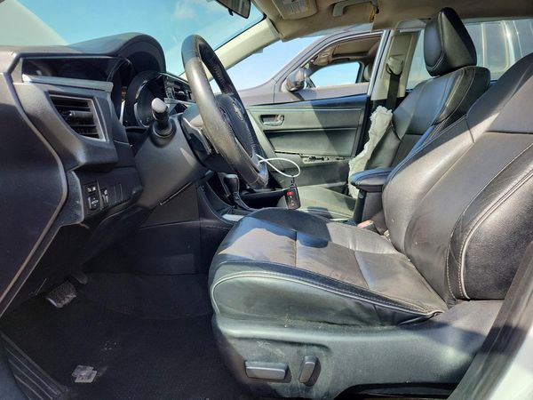 2015 TOYOTA COROLLA — DENT