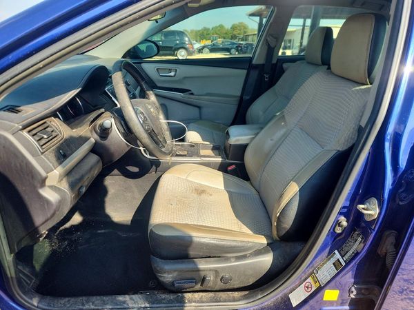 2015 TOYOTA CAMRY — DENT