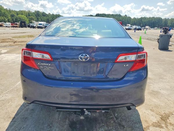 2014 TOYOTA CAMRY