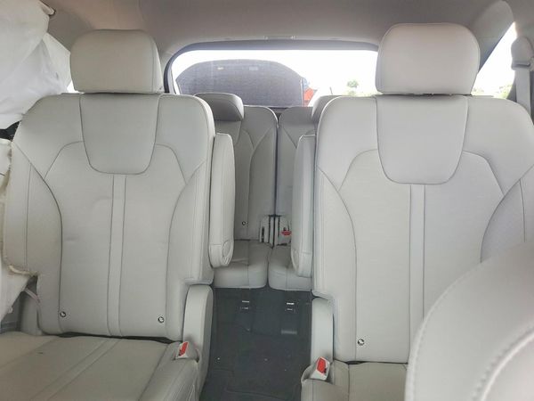 2024 KIA SORENTO — SUVN