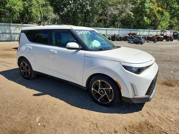 2023 KIA SOUL EX — Passenger 3/4