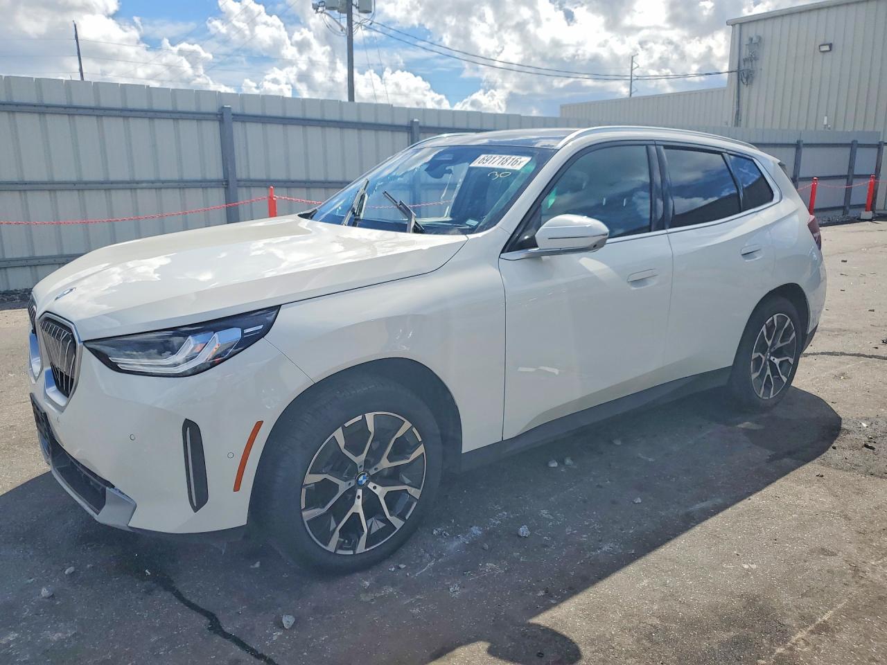 2026 BMW X3 30 xDrive — Front 3/4