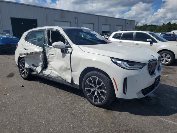 2026 BMW X3 30 xDrive — Passenger 3/4
