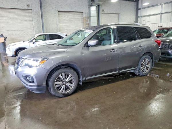 2018 NISSAN PATHFINDER — Front 3/4