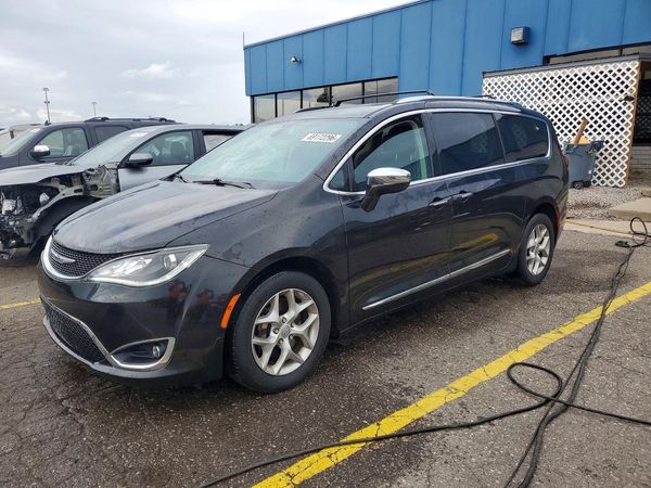2020 CHRYSLER PACIFICA — DSFA — Front 3/4