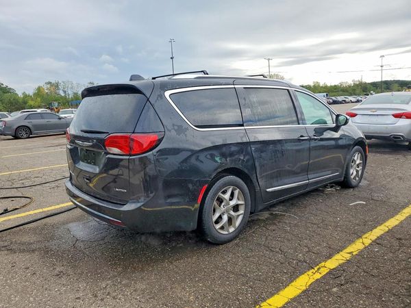 2020 CHRYSLER PACIFICA Limited — PSRA