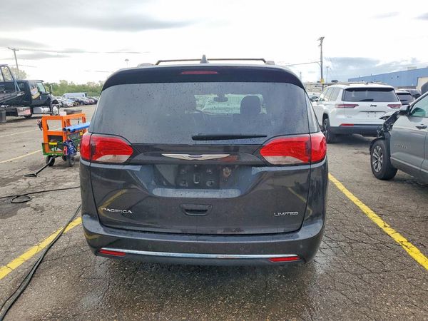 2020 CHRYSLER PACIFICA Limited — DIRR