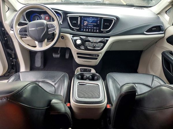 2020 CHRYSLER PACIFICA Limited — CKPT