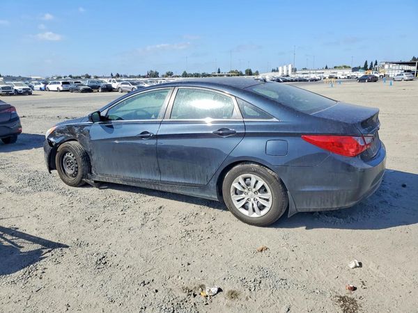 2012 HYUNDAI SONATA — Engine bay