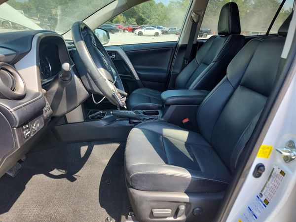 2017 TOYOTA RAV4 — DENT