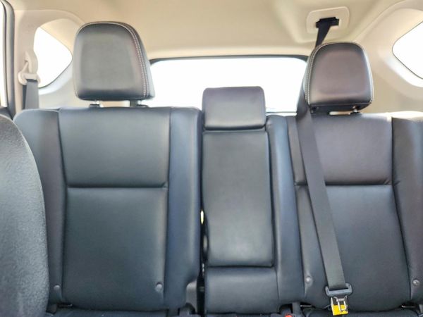 2017 TOYOTA RAV4 — SUVN