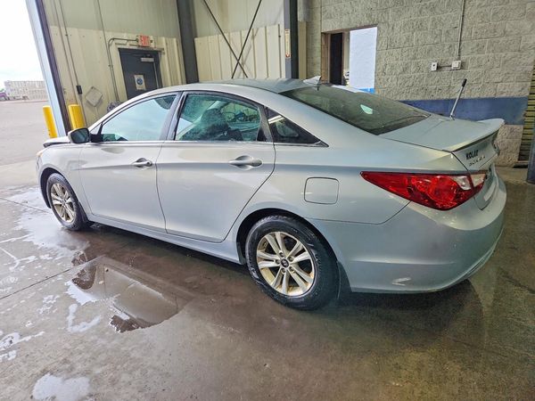2013 HYUNDAI SONATA GLS/ GLS Popular — DSRA