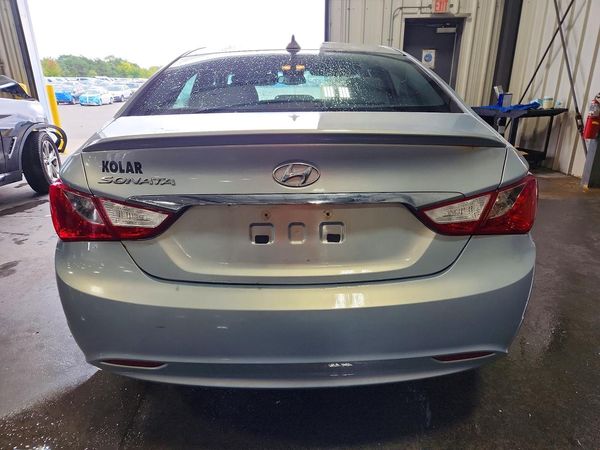 2013 HYUNDAI SONATA GLS/ GLS Popular — DIRR