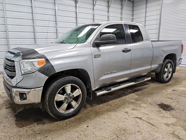 2014 TOYOTA TUNDRA SR5 — Front 3/4