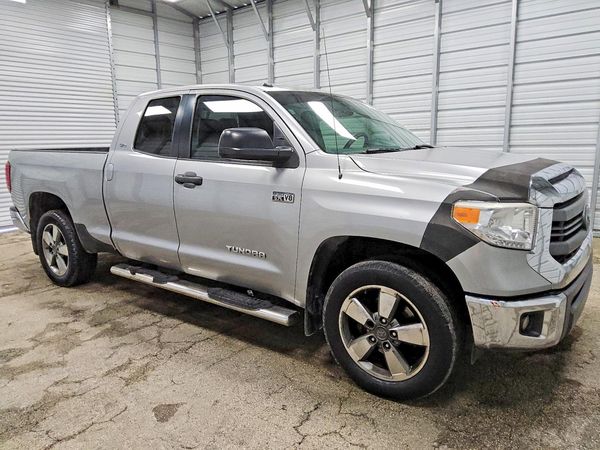 2014 TOYOTA TUNDRA SR5 — Passenger 3/4