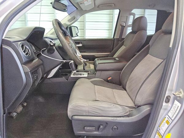 2014 TOYOTA TUNDRA SR5 — DENT