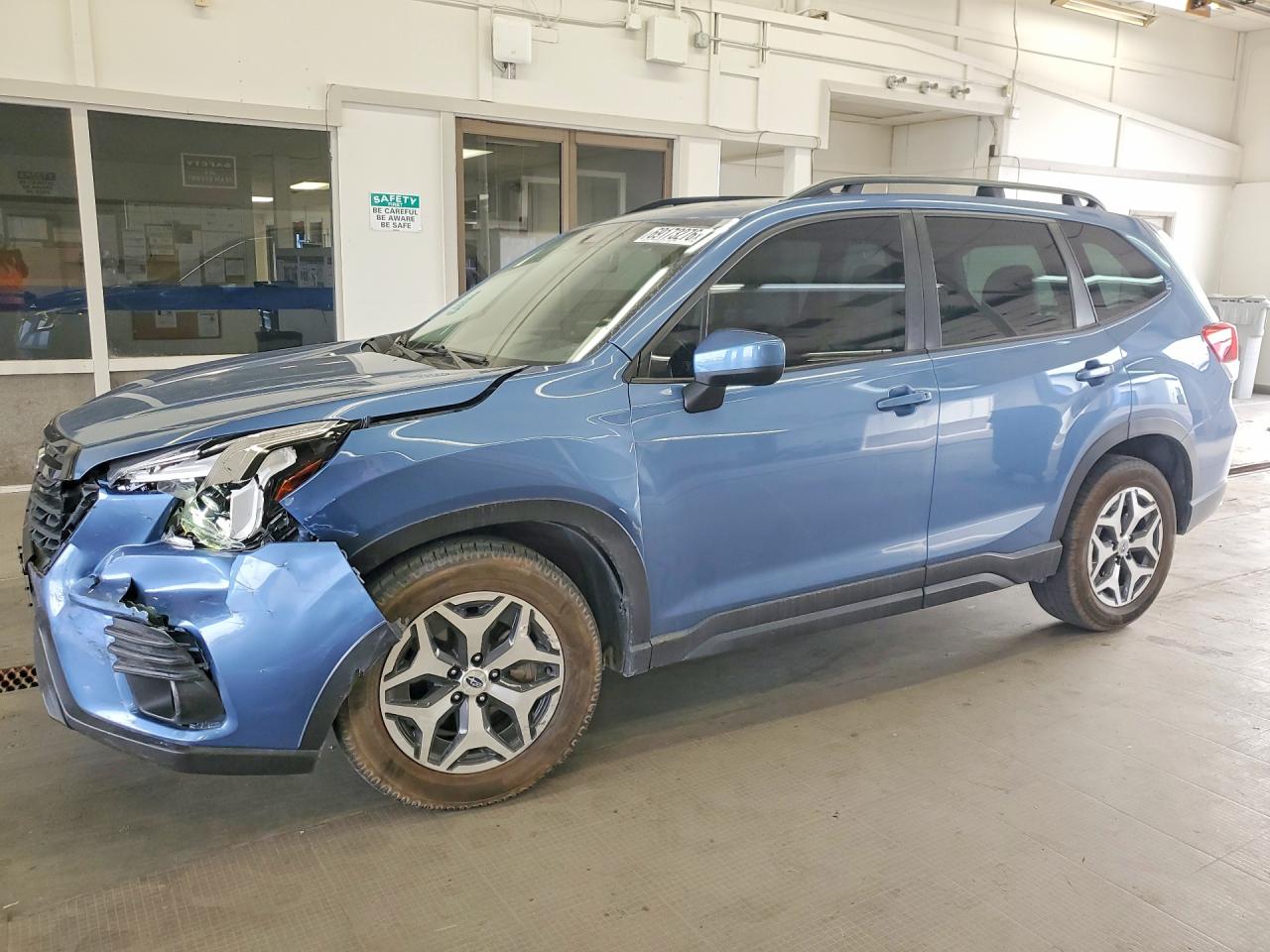 2022 SUBARU FORESTER Premium
