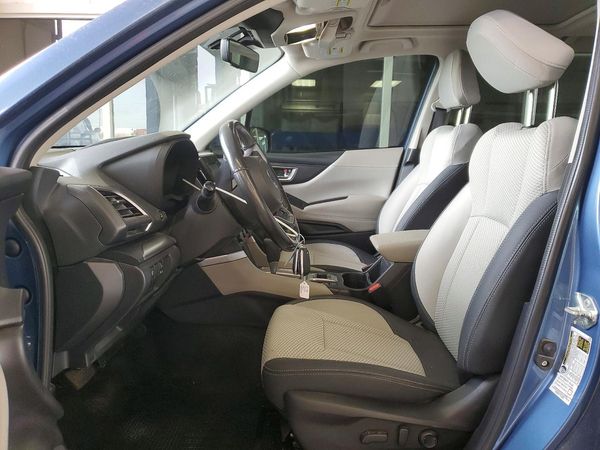 2022 SUBARU FORESTER Premium