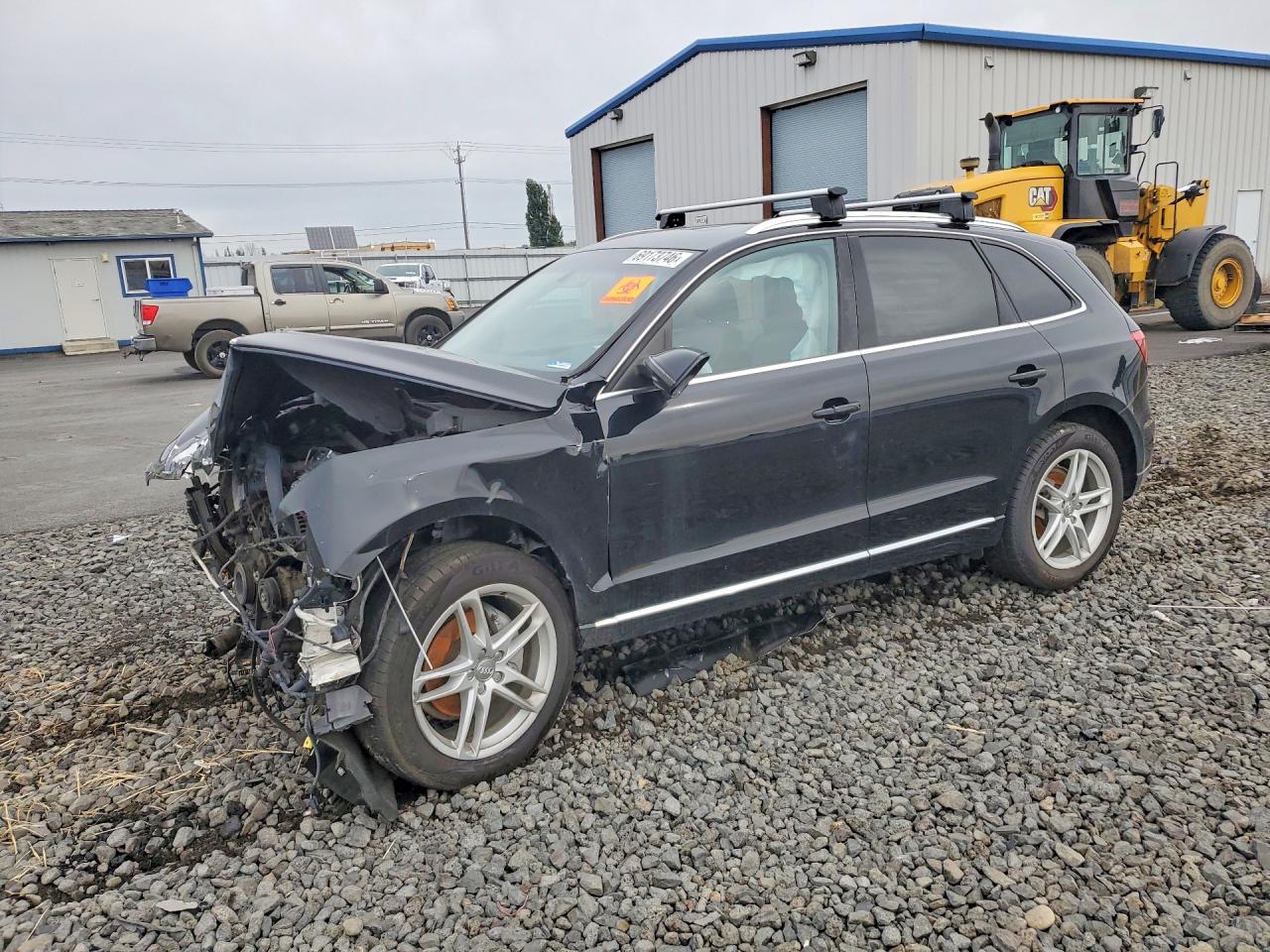 2014 AUDI Q5 Premium Plus — Front 3/4