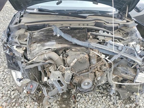 2014 AUDI Q5 Premium Plus — Engine bay