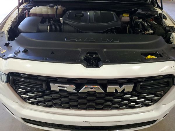 2025 RAM 1500 Big Horn/Lonestar — Engine bay