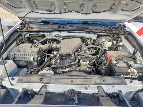 2021 TOYOTA TACOMA SR5 — Engine bay
