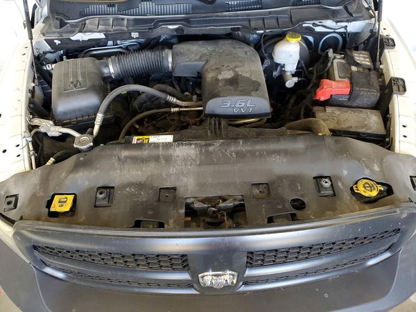 2020 RAM 1500 Classic DS — Engine bay