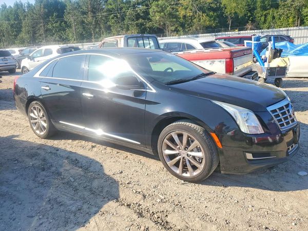 2014 CADILLAC XTS — Passenger 3/4