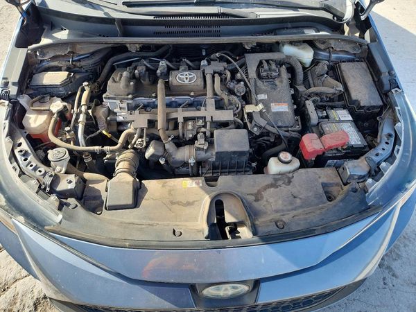 2021 TOYOTA COROLLA — Engine bay