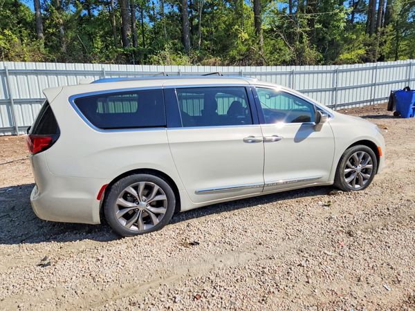 2019 CHRYSLER PACIFICA Limited — PSRA