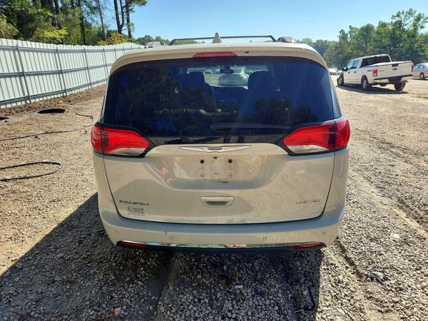 2019 CHRYSLER PACIFICA Limited — DIRR