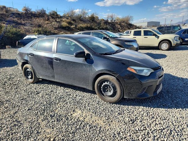 2015 TOYOTA COROLLA — Passenger 3/4