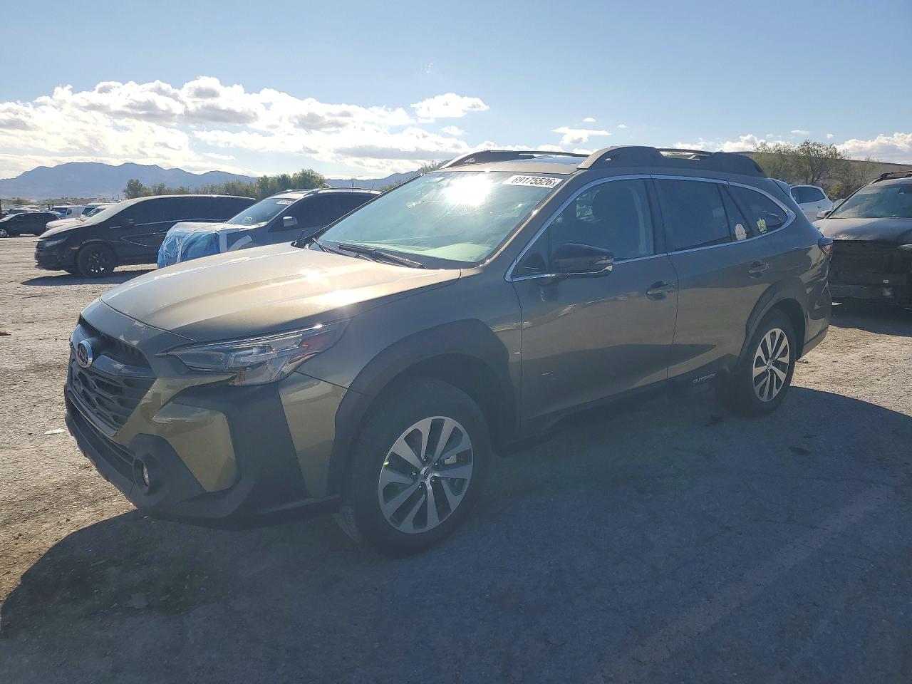 2025 SUBARU OUTBACK — Front 3/4