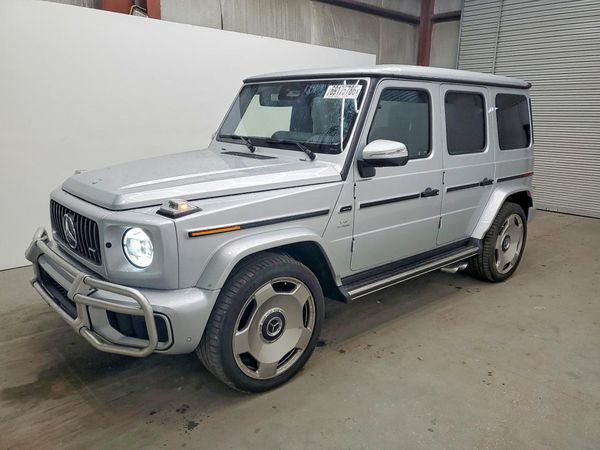 2026 MERCEDES-BENZ G — DSFA — Front 3/4