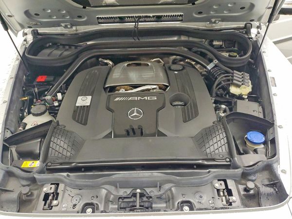 2026 MERCEDES-BENZ G AMG G63 — Engine bay